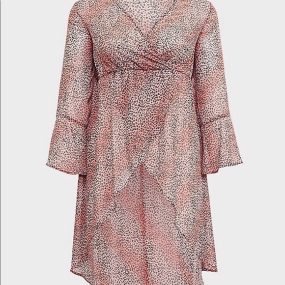 HOST PICK Torrid's Pink Leopard Chiffon Top 1X - Picture 6 of 6